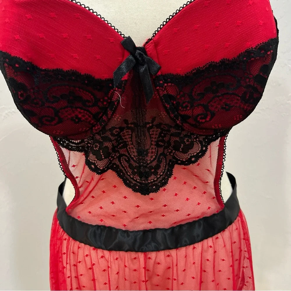 SECRET TREASURES MAID LINGERIE! L/G NWT RED & BLACK LACE SLEEPWEAR SET 36D/38C